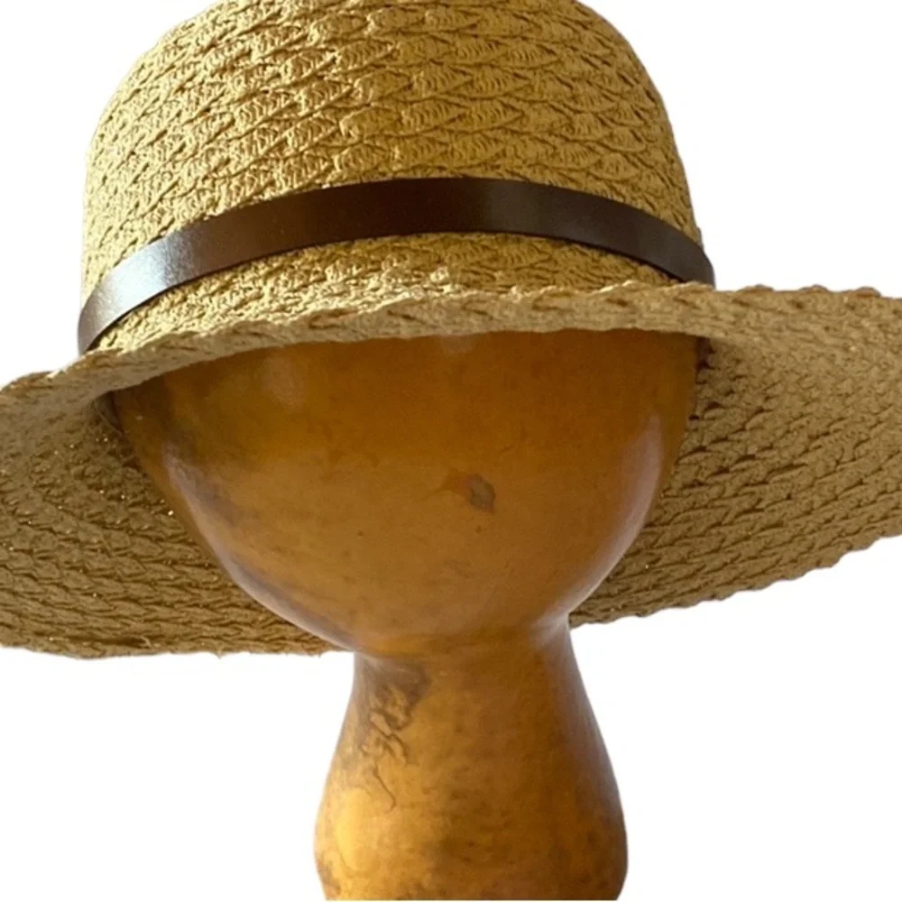 Made 100% Paper Hat  Band is Faux Leather High Quality